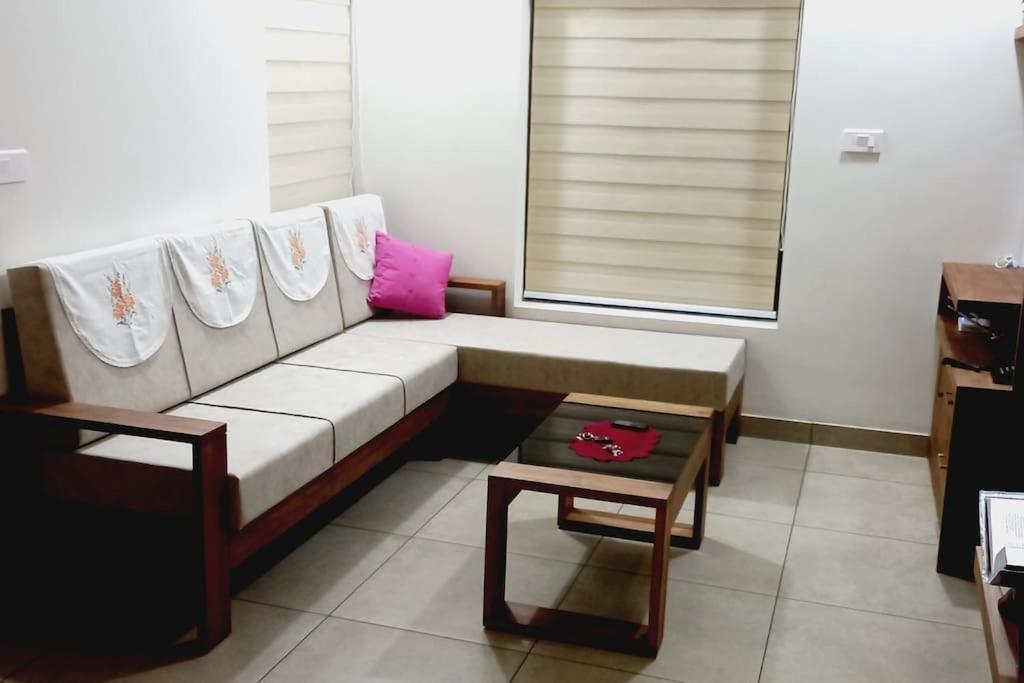 Eka Homes 3Bhdk Villa トリバンドラム エクステリア 写真